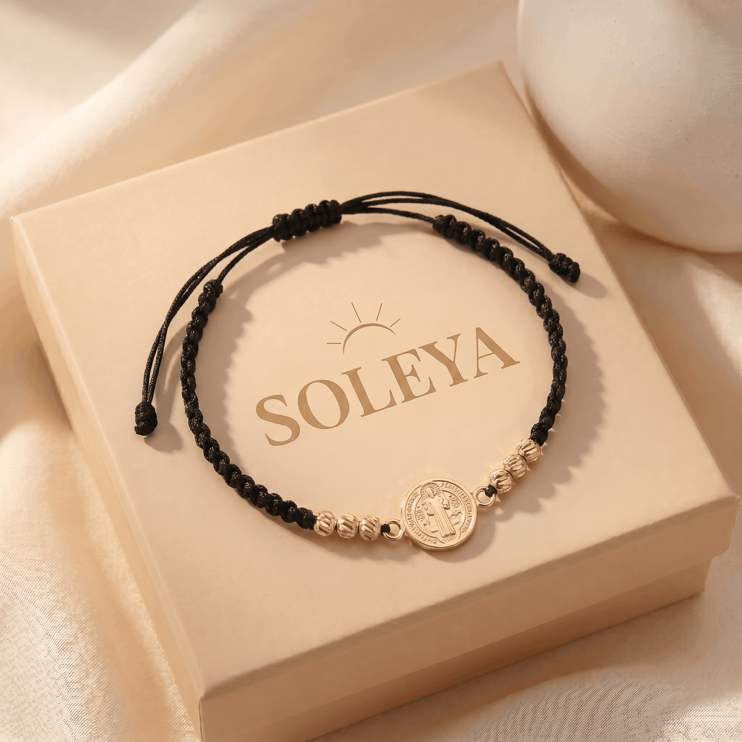 Pulsera Tejida San Benito con Balin Diamantado