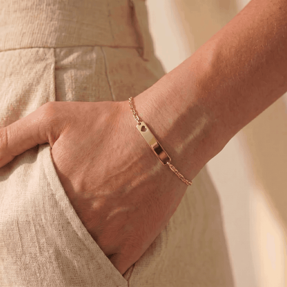 Pulsera Cartier con Placa Corazón