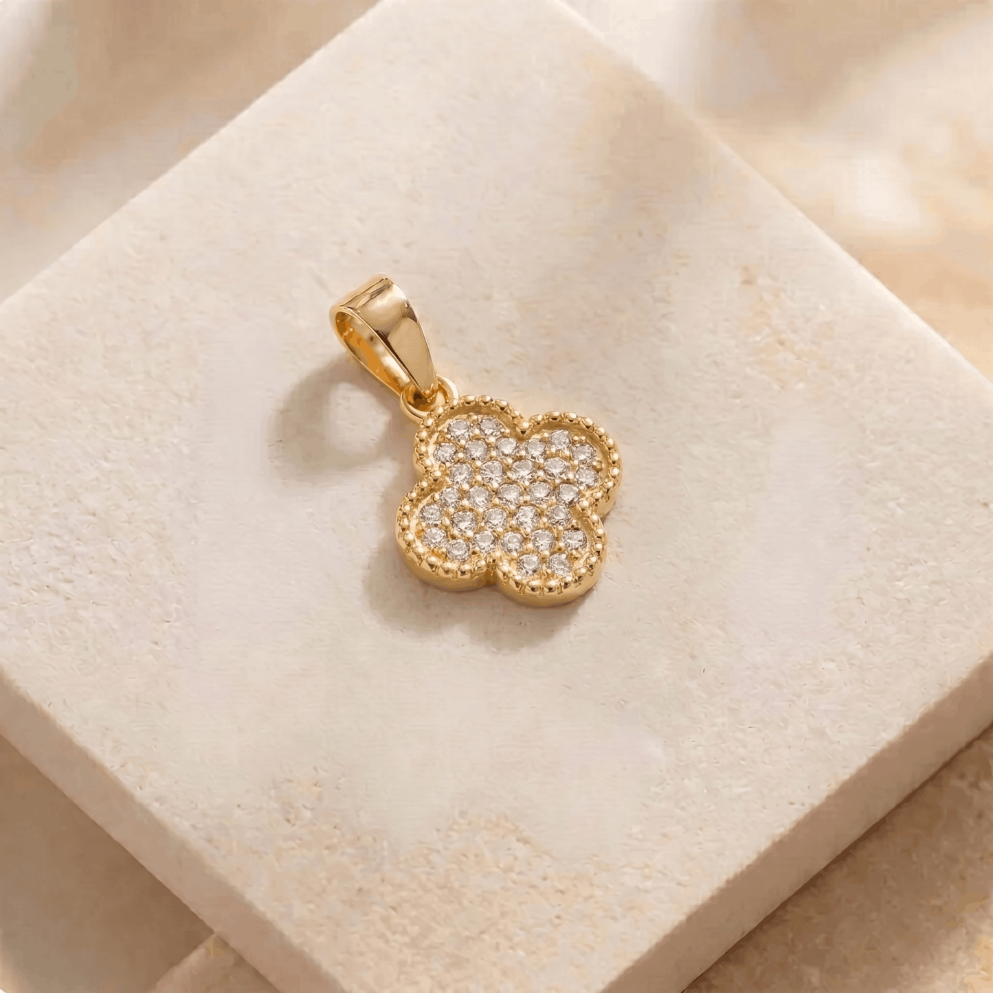 Dije Van Cleef Diamantado