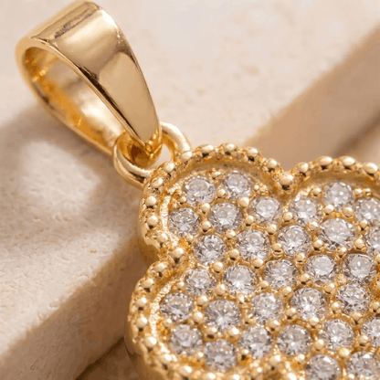 Dije Van Cleef Diamantado
