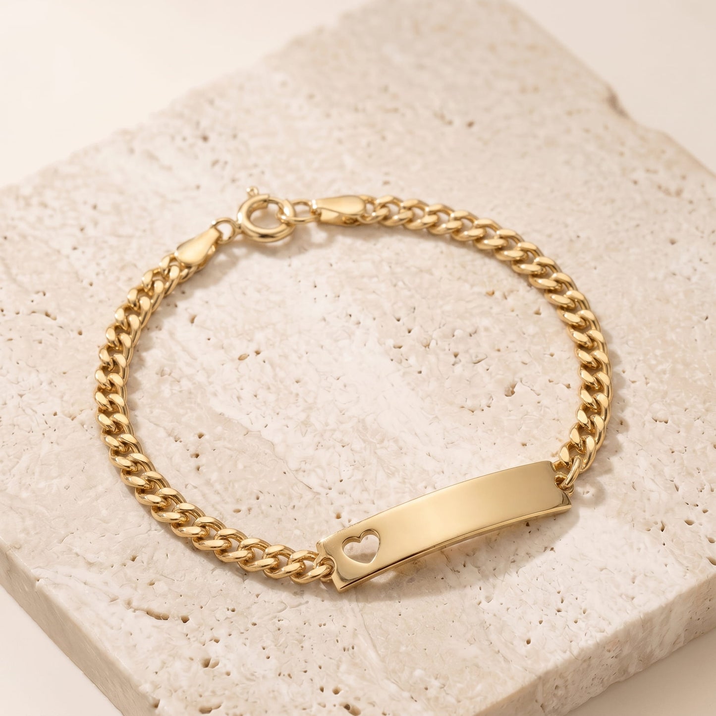 Pulsera Cartier con Placa Corazón